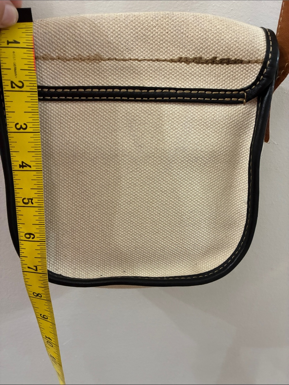 Fossil Classic Cream Crossbody Bag with Tan canvas with Leather Trim - Picture 7 of 8